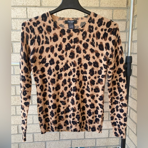Lord & Taylor 100% Cashmere Leopard Print Sweater - Picture 9 of 16